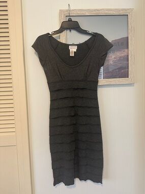 Size XSmall Max Studio Specialty Products Gray Tiered Dress